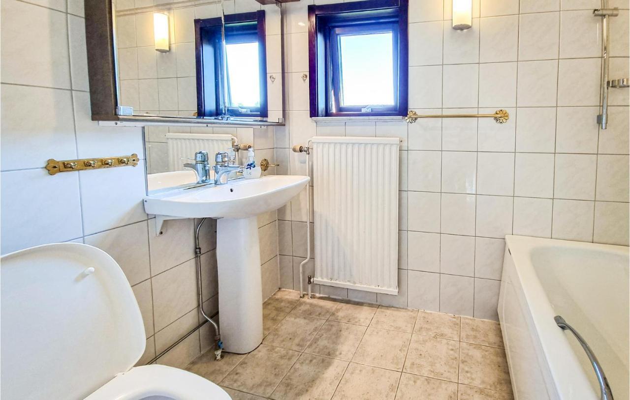 Lovely In Vaestra Froelunda With Wifi Holiday home *
